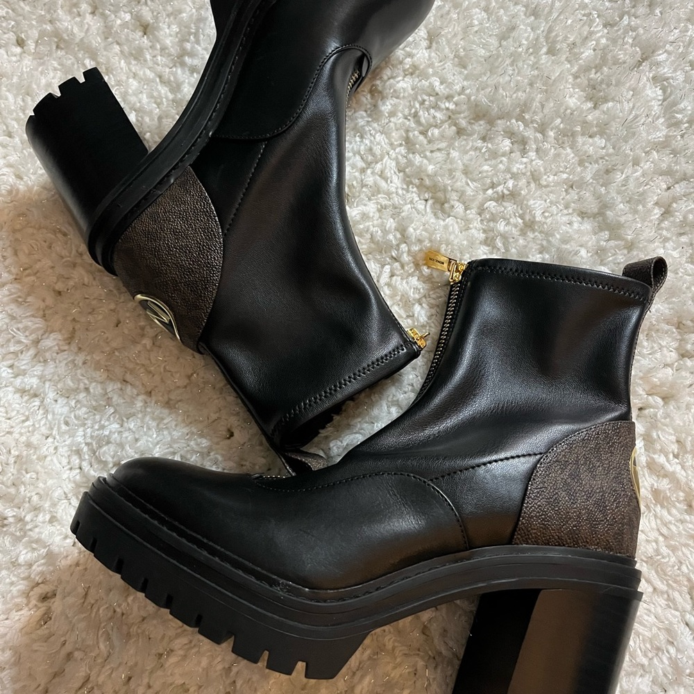 Michael Kors Boots